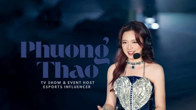 Nữ MC Liên Quân Mobile xả ảnh full HD cực "bling bling"