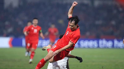Tiền đạo Nguyễn Văn Toàn phẫu thuật thành công
