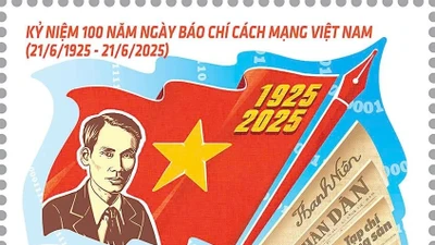 Bộ tem đặc biệt kỷ niệm 100 năm Báo chí Cách mạng Việt Nam