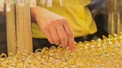 Giá vàng hôm nay 12/6: Tiếp tục đi lên?