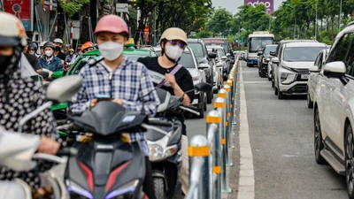 Hà Nội cấm xe máy chạy xăng vào vành đai 1 từ tháng 7/2026
