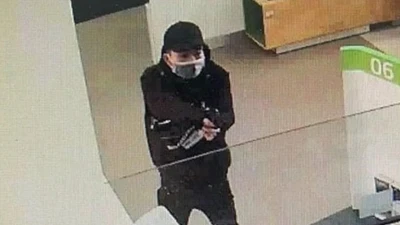 Hành trình 43 giờ truy bắt tên cướp ngân hàng manh động