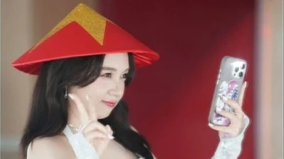 Chỉ một khoảnh khắc, nữ MC Liên Quân khiến netizen xôn xao
