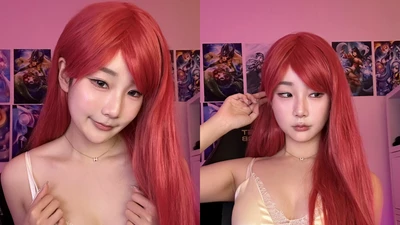 Nữ MC EWC 2025 "đốn tim" fan với trang phục "hờ hững"