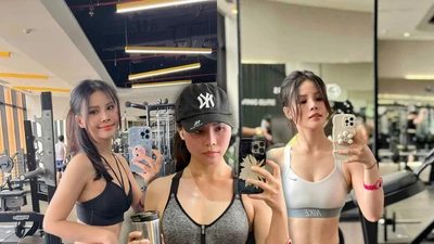 Vợ HLV Vũ Hồng Việt gây sốt với body săn chắc nét căng