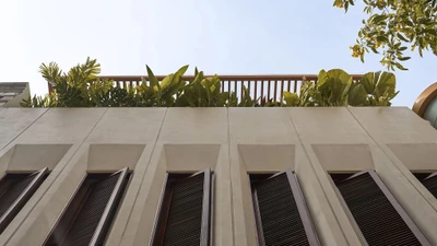 Ngỡ ngàng nhà phố cũ tối tăm ngập ánh sáng sau cải tạo 