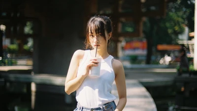 Nhan sắc trong veo của “nàng thơ” gốc Hưng Yên