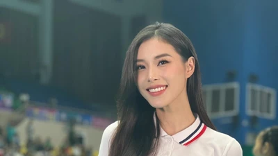 Đặng Thu Huyền từ hot girl bóng chuyền đến MC truyền hình