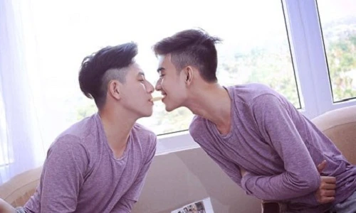 Cặp trai đẹp Cần Thơ yêu nhau gây sốt cộng đồng mạng