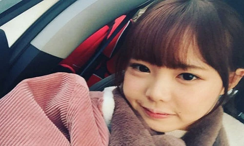 Bà mẹ 2 con có gương mặt non tơ như nữ sinh