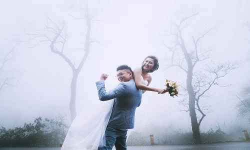 Cặp đôi Hong Kong đi Hà Nội - Mộc Châu chụp ảnh cưới