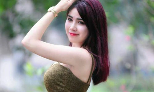 Thủ khoa ĐH Văn hóa dáng nuột không thua kém hot girl