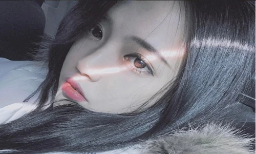 Cô gái Hàn Quốc xinh đẹp như "tiên nữ" cực nổi tiếng