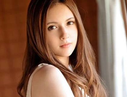 9X mơ thành Maria Ozawa thứ 2 làm chao đảo mạng Nhật