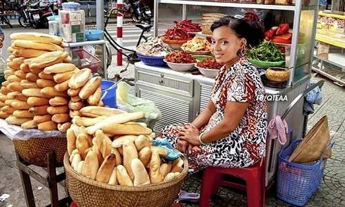 Ảnh chế Beyoncé bán bánh mỳ, Katy Perry buôn khoai ở Việt Nam