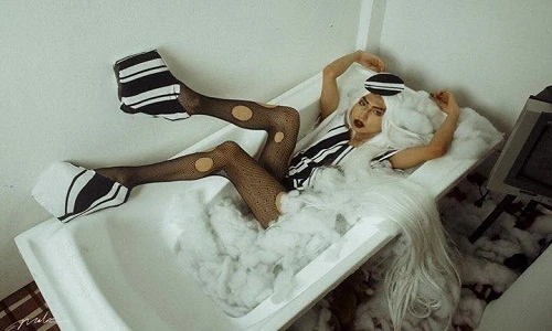 Chàng trai được mệnh danh là "Lady Gaga phiên bản Việt"