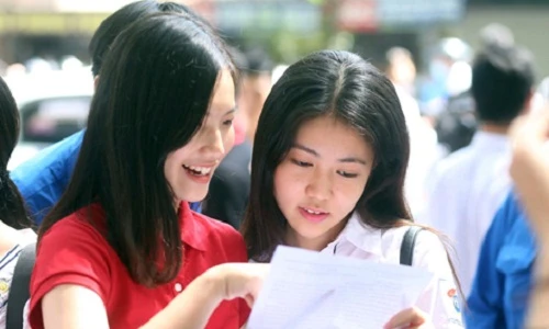 Đây là nữ sinh hút ống kính phóng viên nhất mùa thi 2017