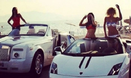 Con nhà giàu Dubai và "nỗi lo" mỗi sáng thức dậy