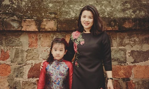 Ảnh đời thường của nữ biên tập viên vừa xin nghỉ ở VTV