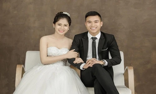 Cô dâu xinh như hoa hậu, hát hay như ca sĩ gây sốt