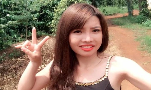 Phượng Thị Nở công khai ý định nâng ngực, sửa răng 