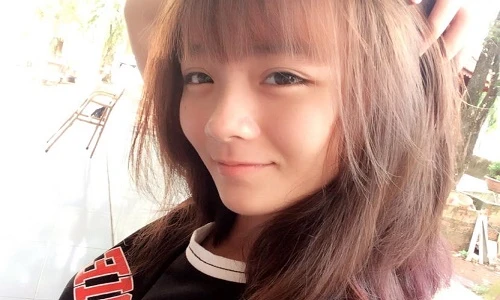 Bất ngờ trước nhan sắc của em gái hot boy phát thanh viên