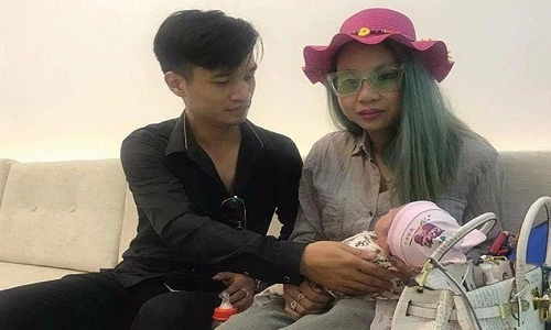 Lệ Rơi không phải là bố đẻ của con trai Bella