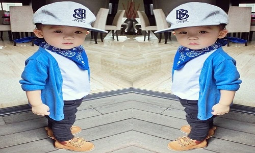 Hot boy 2 tuổi được mẹ hot girl cho mặc siêu chất 