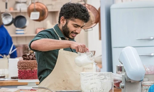 Chàng đầu bếp đẹp trai chỉ thích... đàn ông gây tiếc nuối