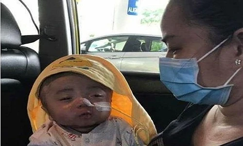 Dân mạng cầu nguyện cho bé Đức Lộc bình an