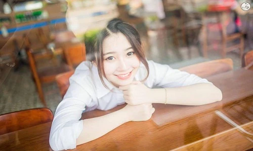 Diệp Phi Yến - Nữ sinh Bình Dương xinh như hot girl