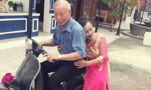 Ảnh cưới giản dị nhưng xúc động của hai cụ U80