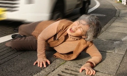 Những bức ảnh khó tin của “Nữ hoàng tự sướng” 88 tuổi