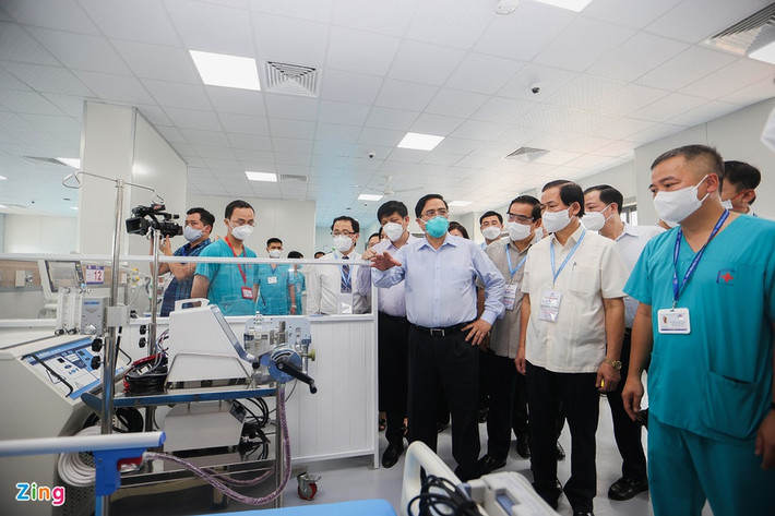 Bên cạnh đó, bệnh viện cũng thực hiện chức năng của trung tâm hồi sức tích cực COVID-19 Quốc gia với nhiệm vụ thu dung, cấp cứu, điều trị ca bệnh nặng, nguy kịch và chỉ đạo, hướng dẫn, hỗ trợ chuyên môn kỹ thuật trong cấp cứu, hồi sức tích cực và điều trị người mắc Covid-19 cho các cơ sở y tế trong khu vực được phân công.