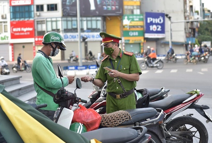 Đối với những người hoạt động tự do sẽ bị lập biên bản xử phạt theo quy định của pháp luật.