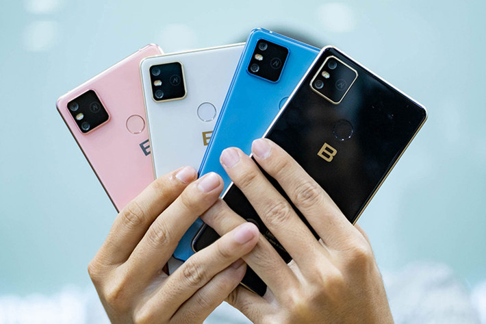 Trước đó, Bphone B86 chỉ có 4 màu truyền thống.