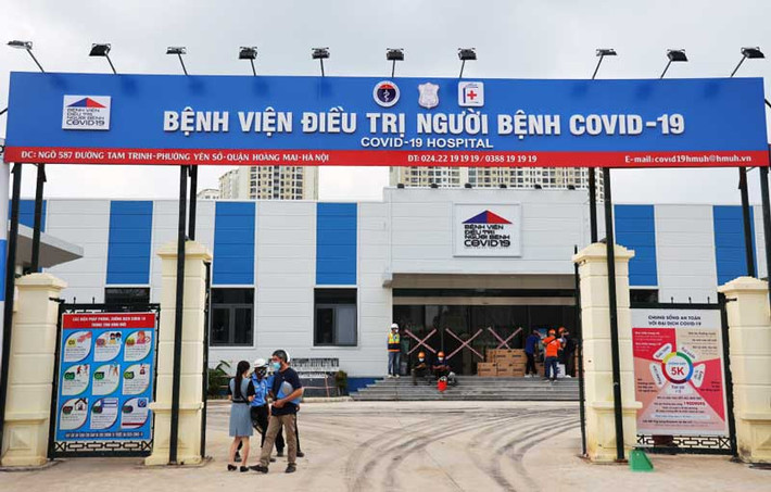 Bệnh viện dã chiến quy mô lớn này đặt tại ngõ 587 Tam Trinh (quận Hoàng Mai, TP Hà Nội), bắt đầu xây dựng từ ngày 24/7.