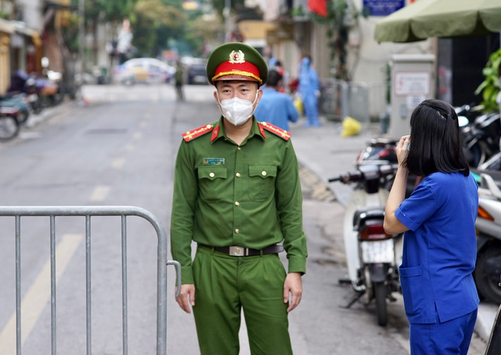 Được biết, NXB Tư Pháp liên quan đến 1 F0 vừa được CDC Hà Nội công bố.