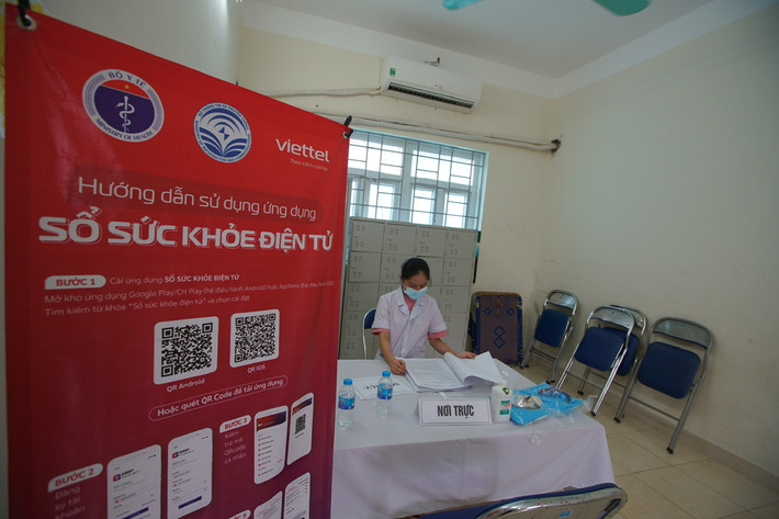 Quận Thanh Xuân (Hà Nội) vừa chính thức triển khai 11 trạm y tế lưu động phân bổ đều trên địa bàn Quận.