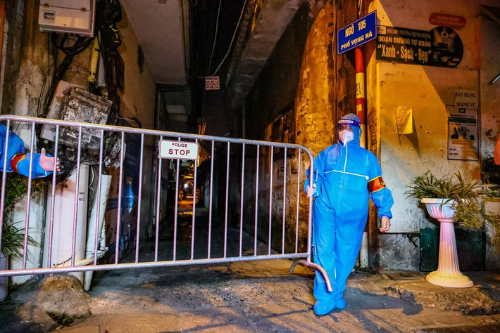 Cụ thể là ngõ 105 phố Vọng Hà, nơi xuất hiện F0 và có quyết định phong toả 2 lần.