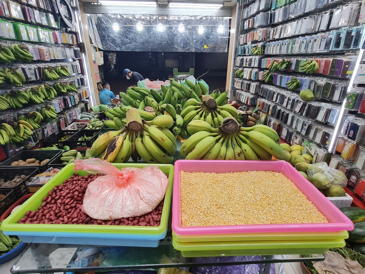 Bên cạnh đó, anh cũng là “ông bầu” của CLB bóng đá phủi HUDA nổi tiếng đất Hà Thành.