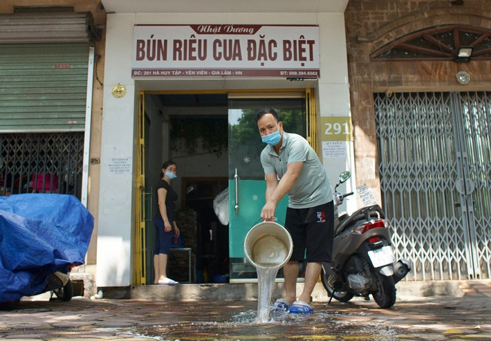 Khu vực này sẽ cho phép các cơ sở kinh doanh dịch vụ ăn (không uống) được mở cửa nhưng chỉ được bán mang về.