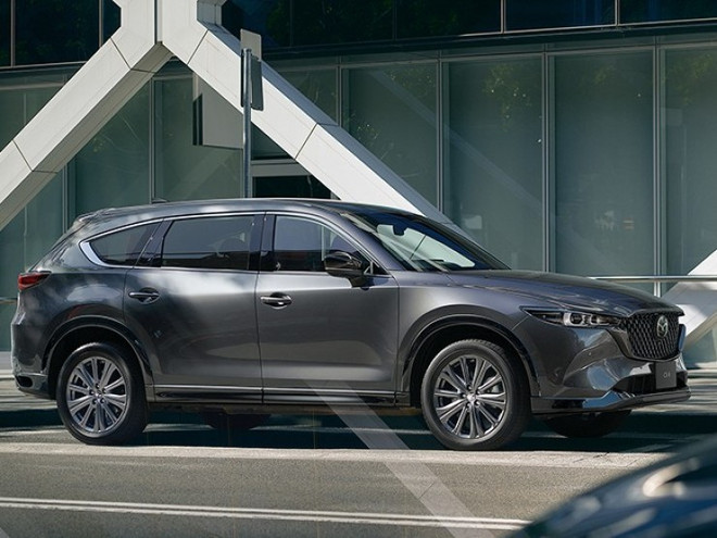 Giá xe Mazda CX-8 niêm yết và lăn bánh tháng 5/2025
