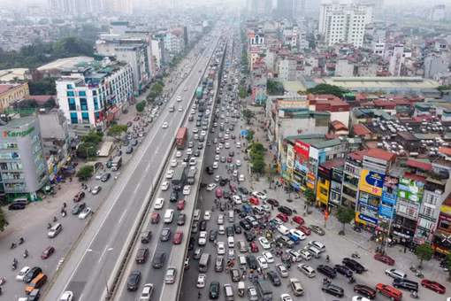 Hà Nội cảnh báo nguy cơ ùn tắc và mất an toàn trên Vành đai 3