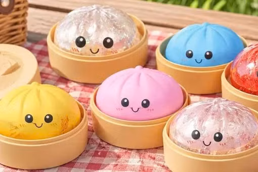 Đồ chơi nhập lậu len lỏi vào thị trường, phụ huynh cần làm gì để bảo vệ trẻ?