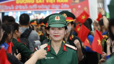 Lực lượng tham gia diễu binh đến Thủ đô chuẩn bị tập luyện mừng Quốc khánh 2/9