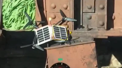 UAV Nga gắn pin năng lượng mặt trời nằm chờ phục kích quân Ukraine