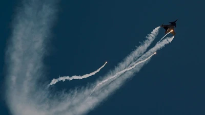 Nga trút "mưa lửa" vào Ukraine, NATO điều chiến đấu cơ sẵn sàng đối đầu