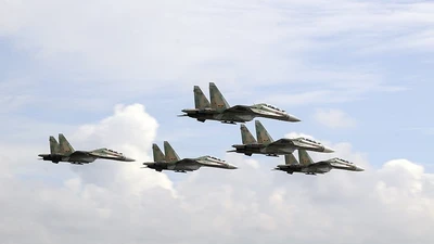 SU-30MK2 luyện tập bay đội hình đặc biệt chào mừng 80 năm Quốc khánh