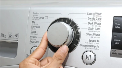 Thói quen đang “ám sát” máy giặt cửa ngang của bạn